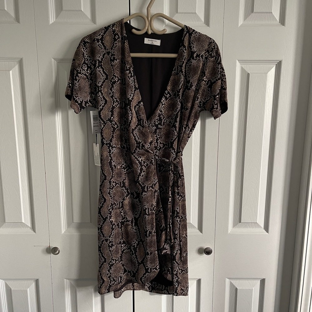 Aritzia Babaton Wallace Wrap Dress